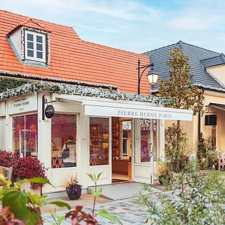 Apartment Wakandais-proche Disney, Parking & Wifi