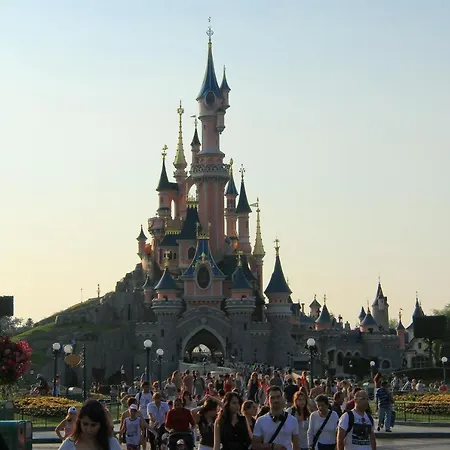 Wakandais-proche Disney, Parking & Wifi * Montevrain
